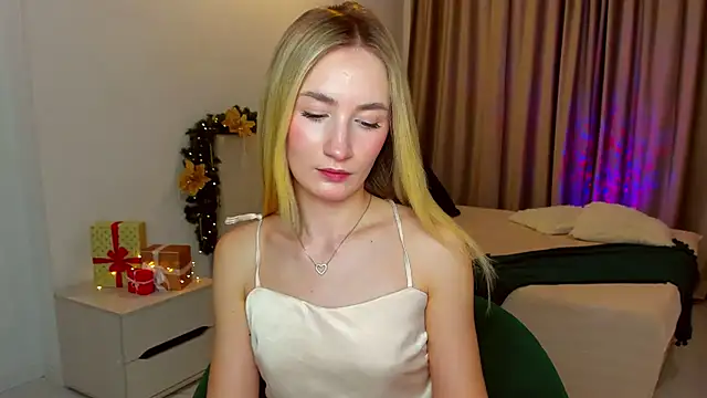 bella  rose online show from December 26, 9:55 am