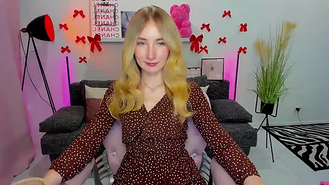 bella  rose online show from February 18, 7:19 pm