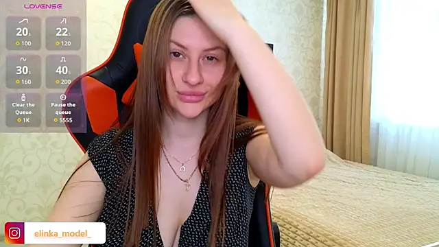 Snapshot of Elishka_ chatting on June 5, 8:09 am Elishka online show from June 5, 8:09 am