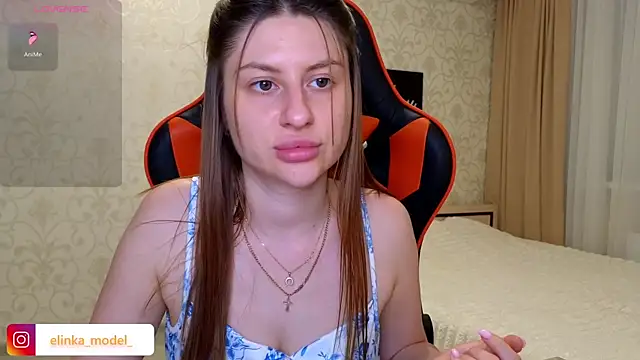 Snapshot of Elishka_ chatting on June 28, 11:33 pm Elishka online show from June 28, 11:33 pm