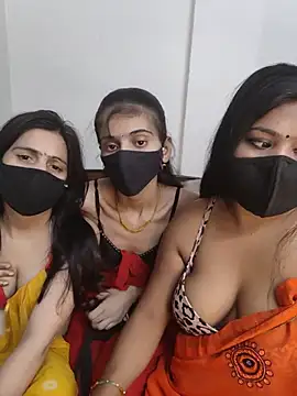 Snapshot of cutee__crazy chatting on June 4, 2:01 pm cutee crazy online show from June 4, 2:01 pm