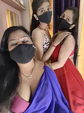 Snapshot of cutee__crazy chatting on July 25, 12:03 pm cutee crazy online show from July 25, 12:03 pm