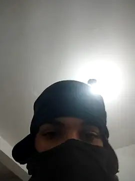 KleberL online show from February 21, 5:03 pm