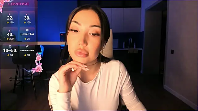 Sury 01 online show from November 5, 9:04 pm