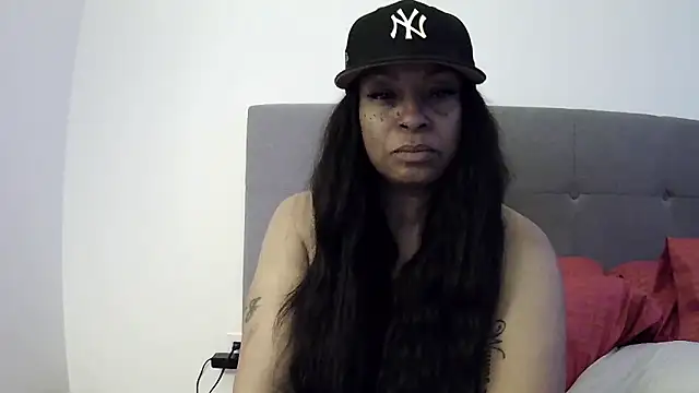 Snapshot of MSweetLindaParks chatting on June 11, 12:32 am MSweetLindaParks online show from June 11, 12:32 am