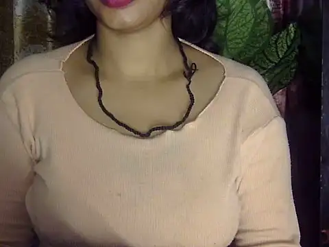 Snapshot of SEXY-MAHI- chatting on December 8, 11:19 pm SEXY-MAHI- online show from December 8, 11:19 pm