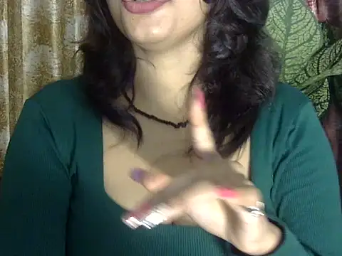Snapshot of SEXY-MAHI- chatting on December 12, 2:11 pm SEXY-MAHI- online show from December 12, 2:11 pm