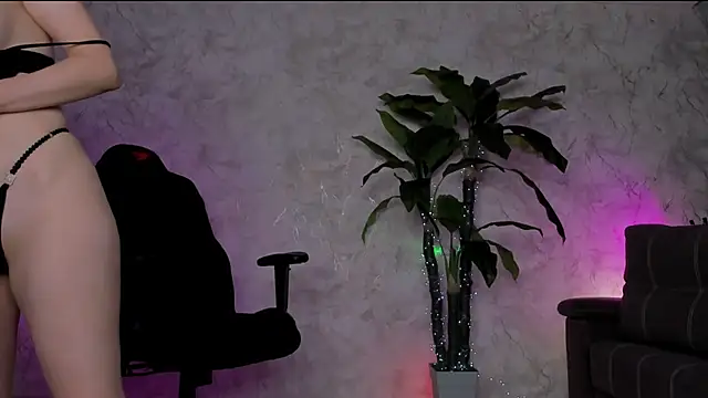 Emma7 online show from June 21, 2:14 am