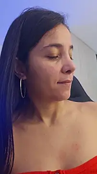 Snapshot of miaeyes chatting on November 8, 12:16 pm miaeyes online show from November 8, 12:16 pm