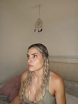 ASHLEY BLAIR online show from July 21, 9:50 pm