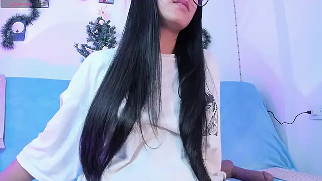 ineedmydaddy  online show from December 31, 5:44 am