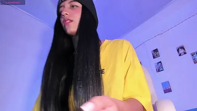 ineedmydaddy  online show from January 17, 4:28 am