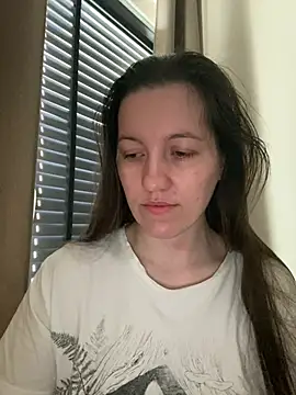 Nicole-Ray online show from March 5, 9:49 am