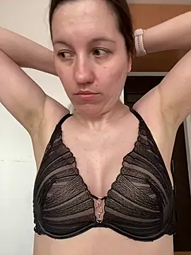 Nicole-Ray online show from April 27, 9:18 am