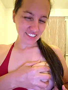 Nicole-Ray online show from August 4, 7:16 pm