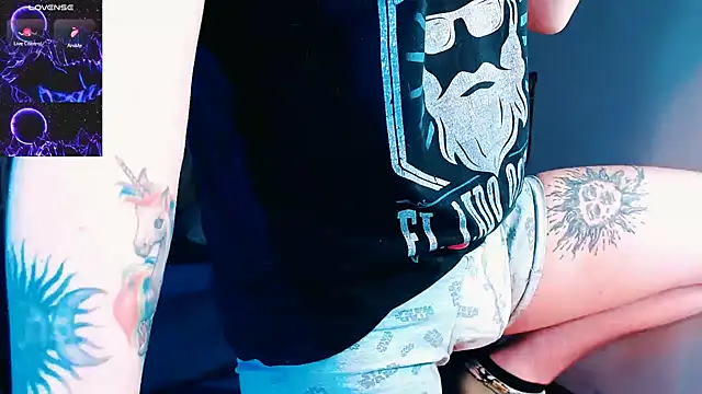 Marieblueeyes online show from November 17, 10:54 am