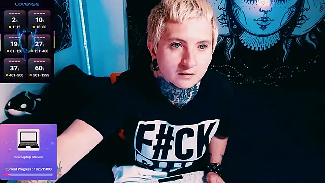 Marieblueeyes online show from February 20, 1:46 am