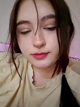 Yammy Yumi online show from February 13, 1:05 pm