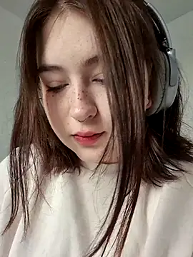 Yammy Yumi online show from October 12, 6:12 am