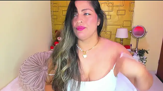 Julia Haye online show from March 3, 4:51 am