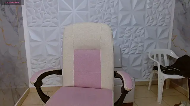 Snapshot of ManSant chatting on June 14, 6:21 pm ManSant online show from June 14, 6:21 pm