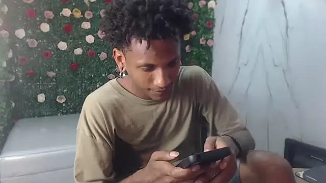 Snapshot of ManSant chatting on July 30, 7:57 pm ManSant online show from July 30, 7:57 pm