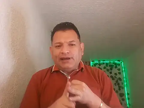 SexDiffrent online show from April 26, 8:50 pm
