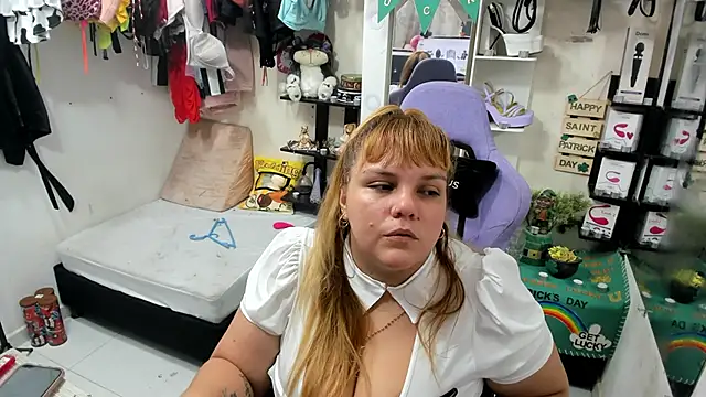 allsson queen online show from March 4, 3:55 am