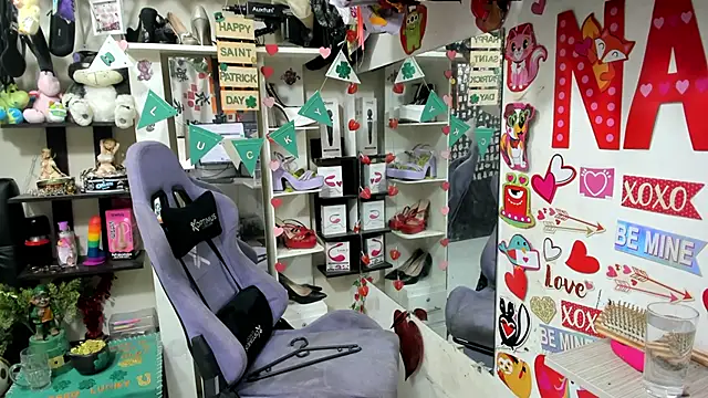 allsson queen online show from March 14, 8:14 pm