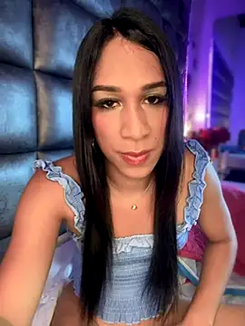 Snapshot of Ashly_Miller chatting on September 24, 7:50 pm Ashly Miller online show from September 24, 7:50 pm