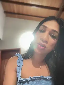 Snapshot of Ashly_Miller chatting on November 27, 8:00 pm Ashly Miller online show from November 27, 8:00 pm