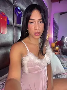 Ashly Miller online show from July 8, 7:51 pm