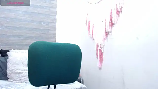 Snapshot of Tefanny_Arias chatting on October 16, 12:33 am Tefanny Arias online show from October 16, 12:33 am