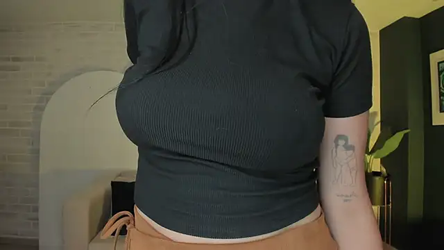 LilaWest online show from December 13, 1:37 am