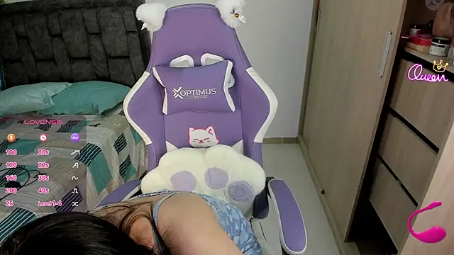 lucia s1 online show from March 22, 12:36 am