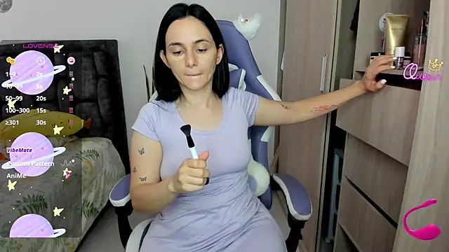 Snapshot of lucia_s1 chatting on May 20, 10:27 pm lucia s1 online show from May 20, 10:27 pm