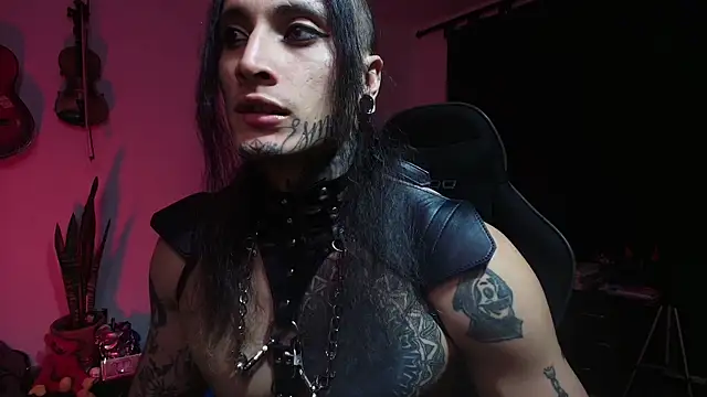 Snapshot of Ryuk_it chatting on May 24, 2:05 am Ryuk it online show from May 24, 2:05 am