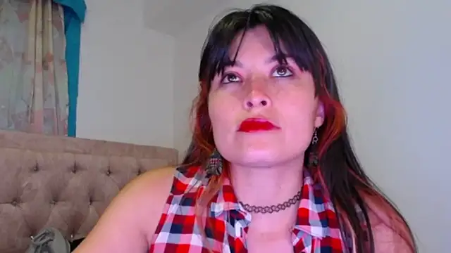 Alexandrasaenz online show from March 3, 9:10 pm