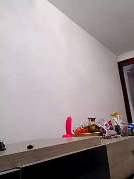 Snapshot of clara-francaise chatting on February 3, 4:52 pm clara-francaise online show from February 3, 4:52 pm