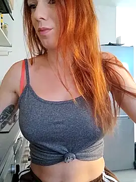 Snapshot of clara-francaise chatting on November 27, 2:30 pm clara-francaise online show from November 27, 2:30 pm