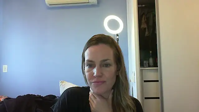 Annylove1 online show from October 28, 10:19 am