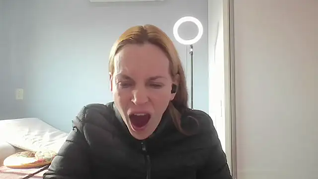 Snapshot of Annylove1 chatting on June 3, 4:56 pm Annylove1 online show from June 3, 4:56 pm