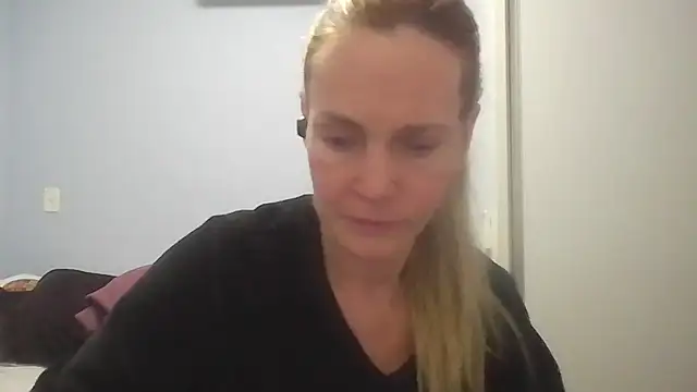 Annylove1 online show from June 22, 12:35 am