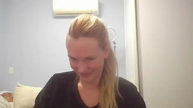 Annylove1 online show from June 23, 12:19 am