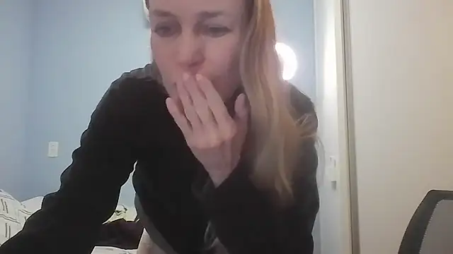 Annylove1 online show from July 6, 10:56 am