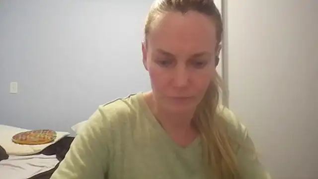 Annylove1 online show from July 27, 12:06 am