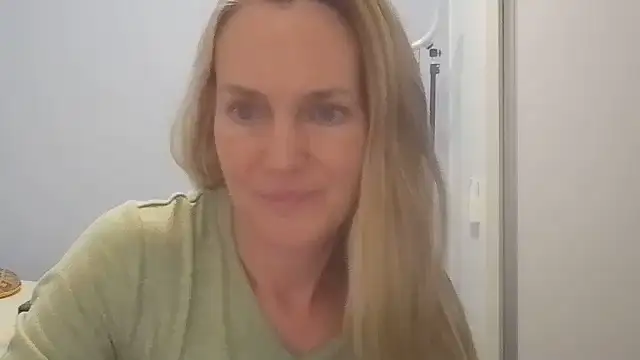 Annylove1 online show from July 31, 12:21 am