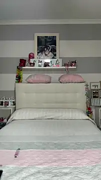 Snapshot of KalaBeckett_ chatting on April 28, 5:12 am KalaBeckett online show from April 28, 5:12 am