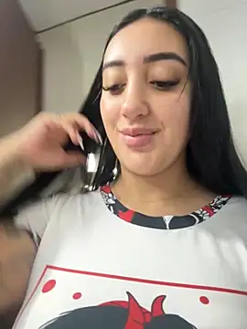 Hannahoff online show from November 27, 8:11 pm