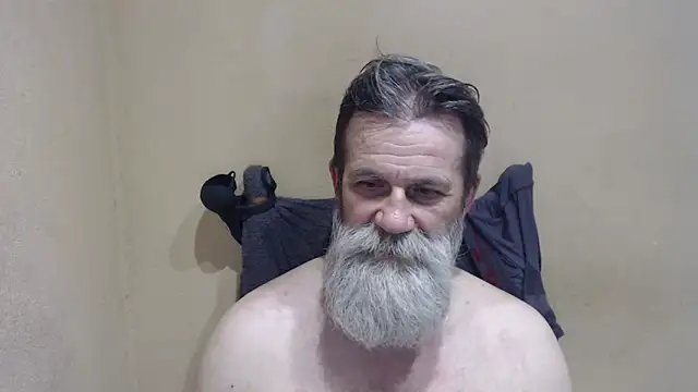 Snapshot of AlexNudo chatting on June 1, 3:03 pm AlexNudo online show from June 1, 3:03 pm
